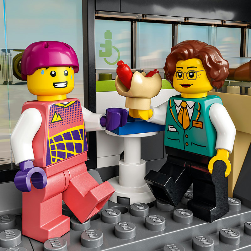 LEGO 60337 Minifiguren aufgereiht mit Zubehör für Rollenspiele