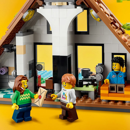 3 minifigūrėlės