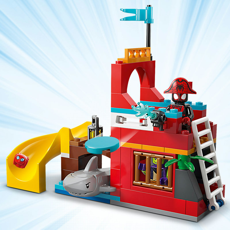 LEGO 11208 Piratenschiff Spielszene 4