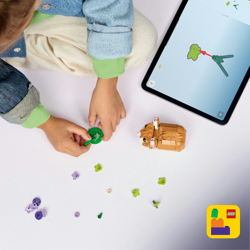 Включва интерактивни 3D инструкции за конструиране