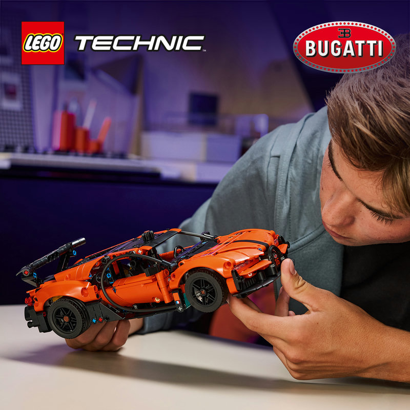 LEGO 42222 Bugatti Chiron Pur Sport Detailansicht Design