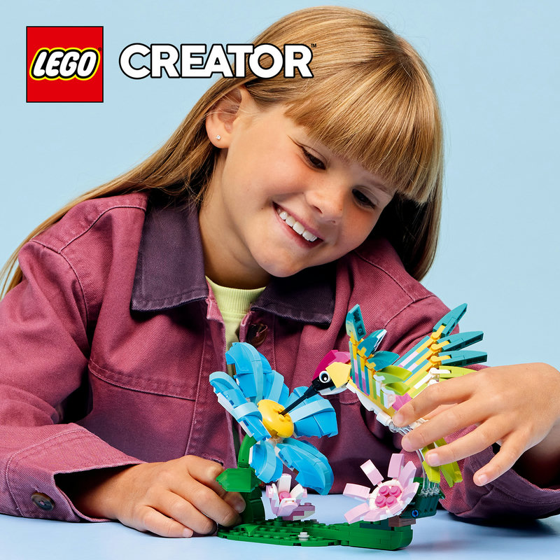 3 LEGO® wild animal building options in 1 box