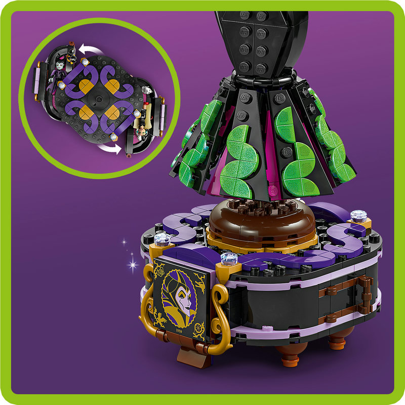 LEGO 43262 beide Kleider als Dekoration aufgestellt