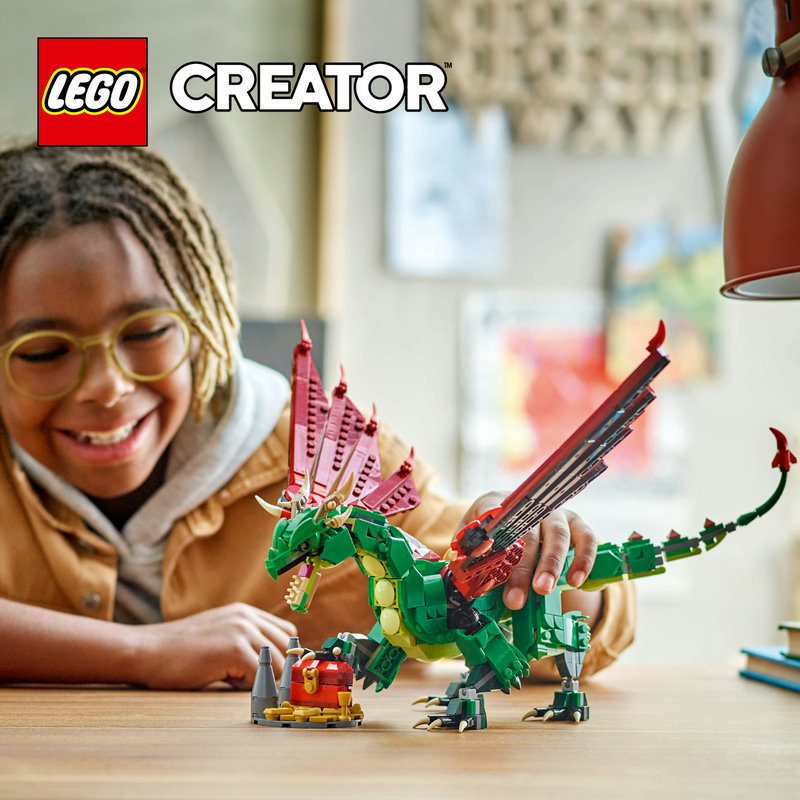 LEGO-Set 31161 Drache in Nahaufnahme – bewegliche Flügel und detaillierter Kopf