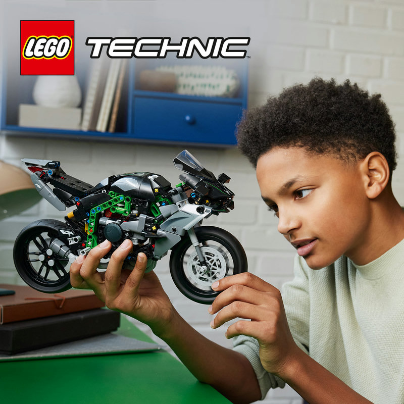 LEGO 42170 Kawasaki Ninja H2R Detailansicht der Technik