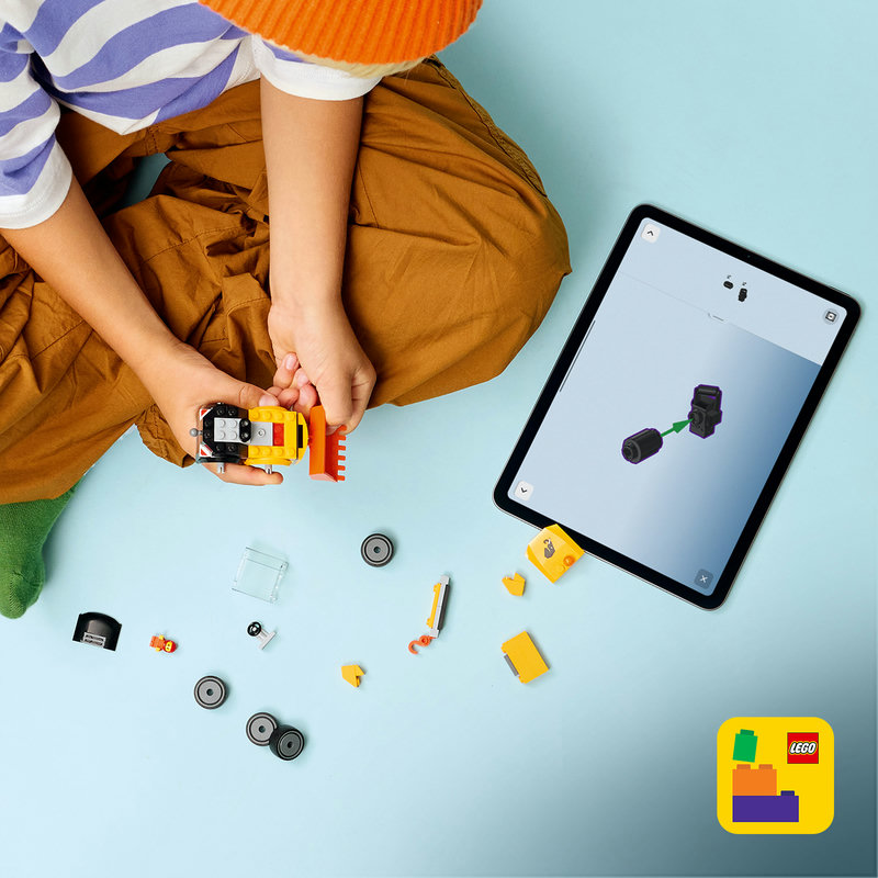 Enter a digital world of building