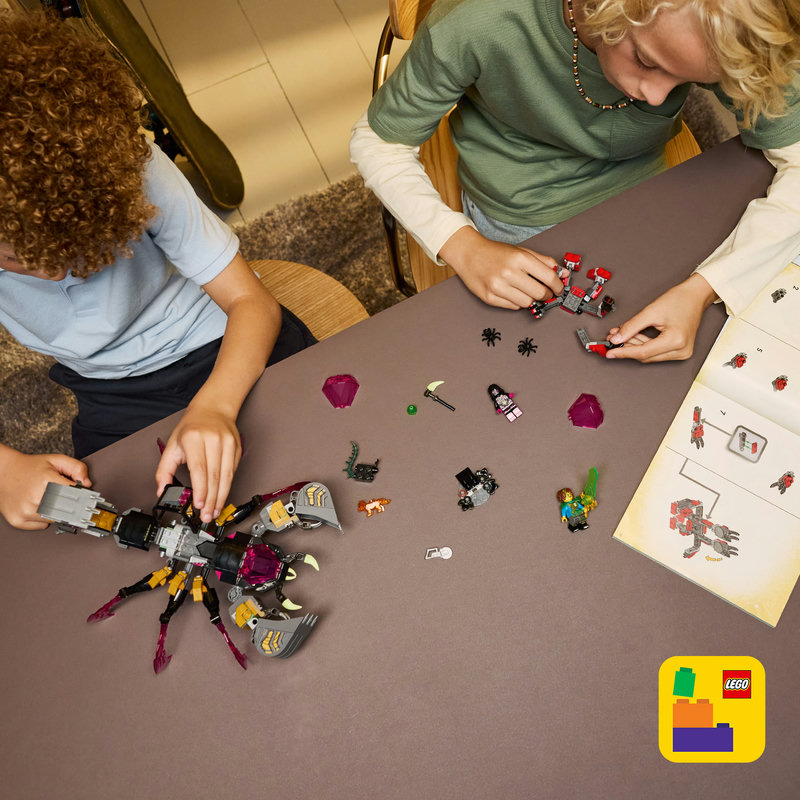 Включва интерактивни 3D инструкции за конструиране