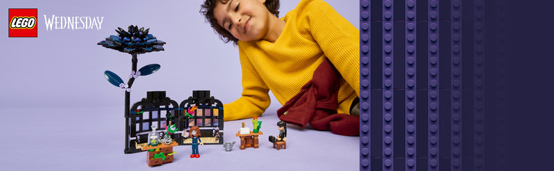 LEGO 76784 Wednesday Schwarze Dahlie Produktbild